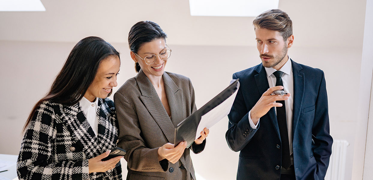 Group talking services-4